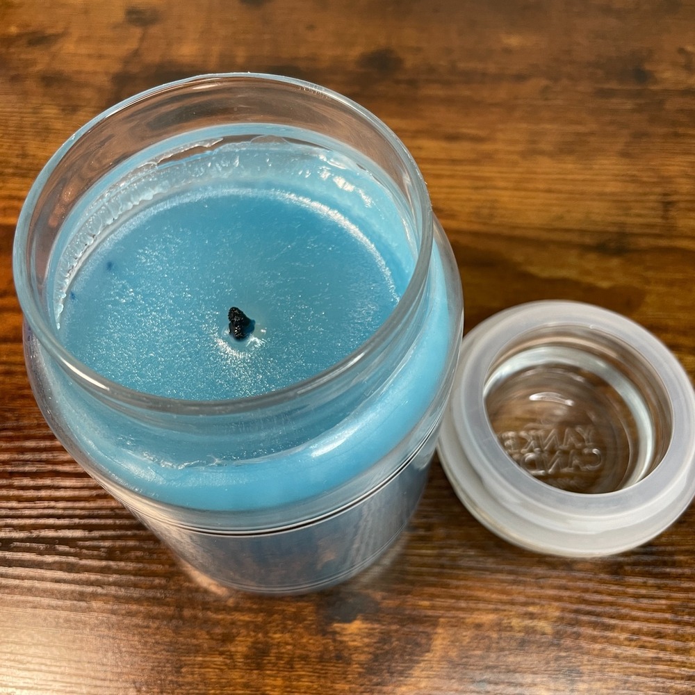VTG YANKEE CANDLE SPLASH OF RAIN HOUSEWARMER 22 OZ LARGE JAR CANDLE BLACK BAND - Picture 6 of 7